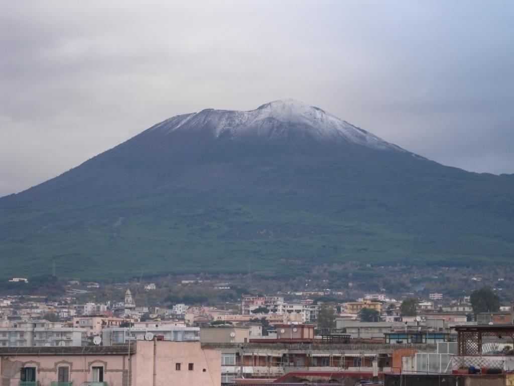 Vesuview Guest House Near The Ruins Pompei Room photo